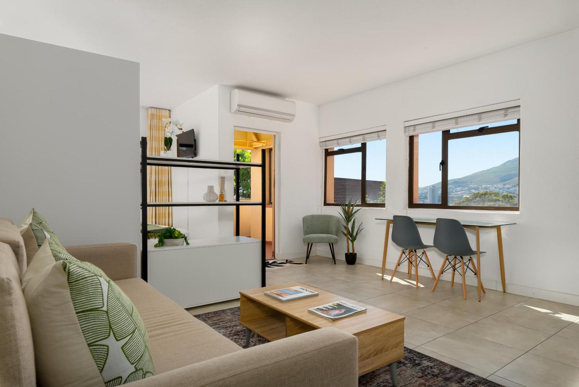 1 Hillendale * Cape Town