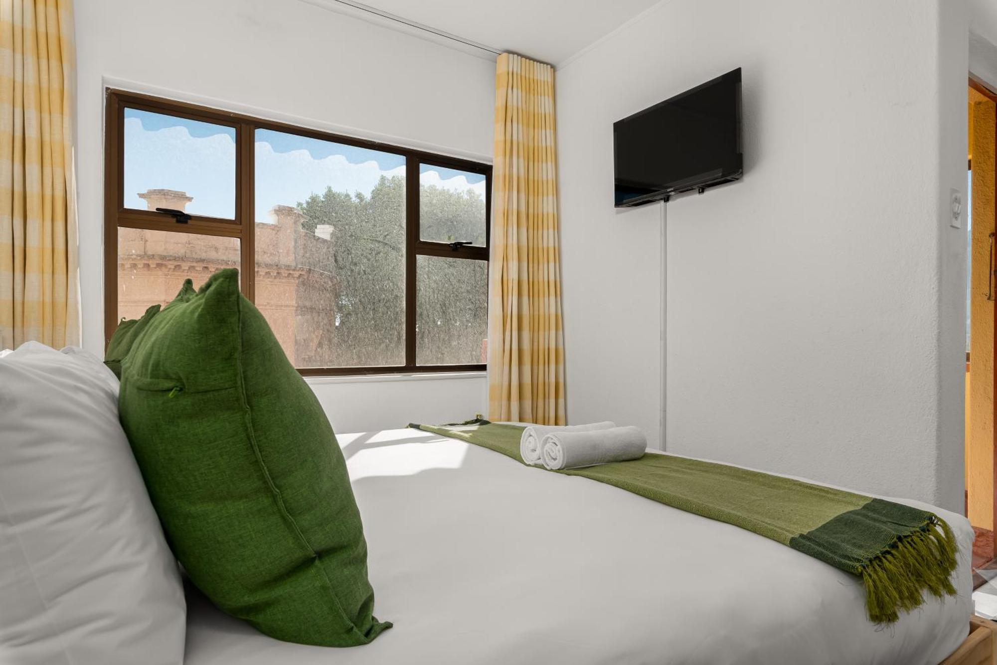 1 Hillendale Apartment